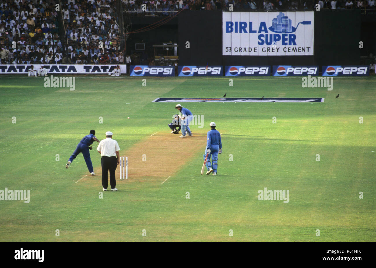 Cricketspiel im Wankhede Stadium, Bombay, Mumbai, Maharashtra, Indien, Indianer Stockfoto