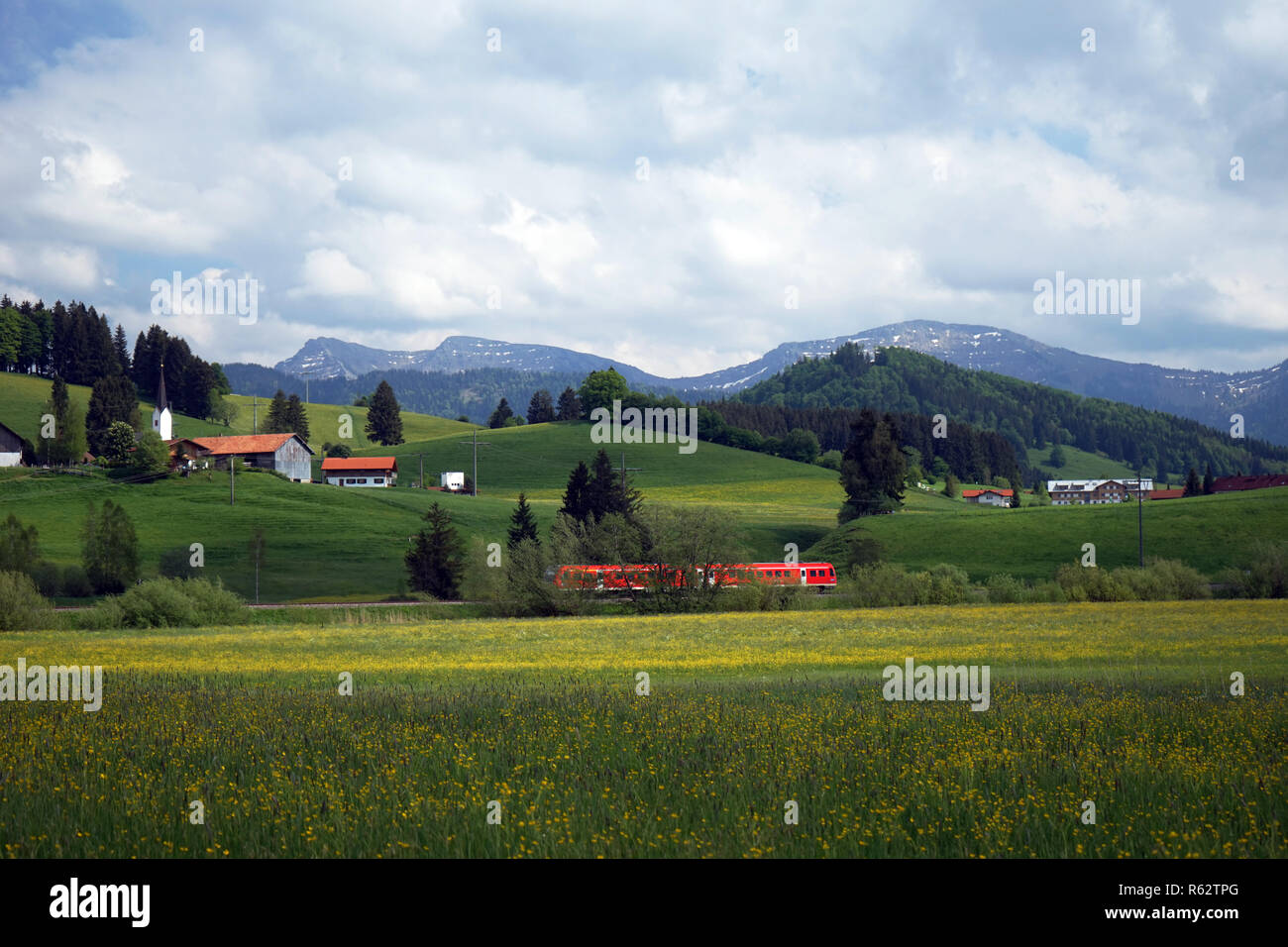 Der S-Bahn geht durch oberallgÃ¤u, Oberstaufen Stockfoto