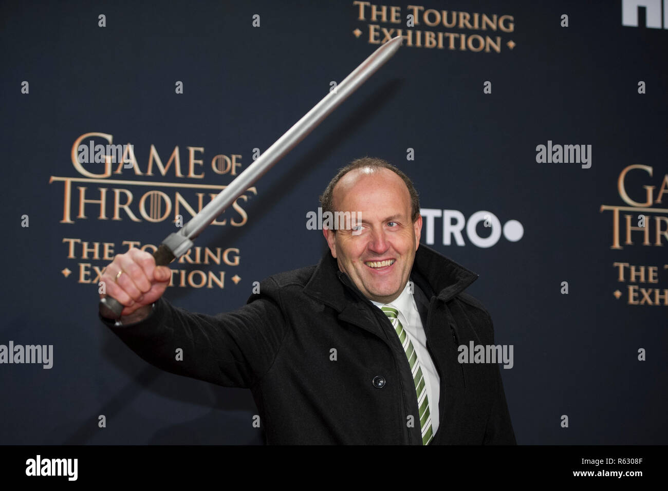 Marcus Bemerkung, Center Manager Einkaufszentrum Centro, Eröffnung der Ausstellung "Game of Thrones"-Touring, Roter Teppich, roten Teppich zeigen, Ankunft, Ankunft, in Oberhausen, 26.11.2018, | Verwendung weltweit Stockfoto Marcus Bemerkung, Center Manager Einkaufszentrum Centro, Eröffnung der Ausstellung "Game of Thrones"-Touring, Roter Teppich, roten Teppich zeigen, Ankunft, Ankunft, in Oberhausen, 26.11.2018, | Verwendung weltweit Stockfoto