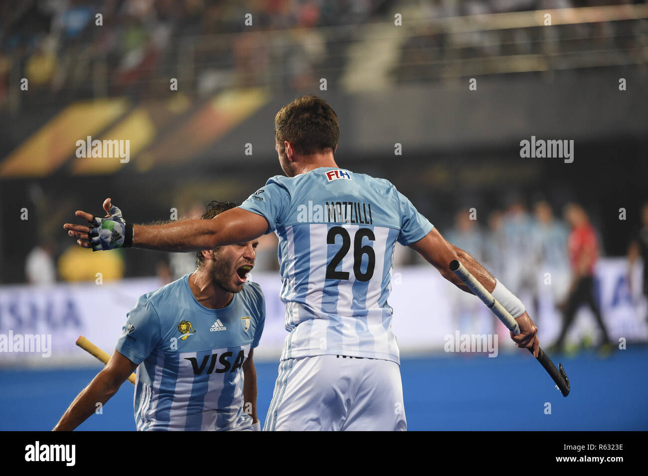 Bhubaneswar, Indien vom 3. Dezember 2018 Wm Hockey: Spanien gegen Frankreich Ziel feier Agustin Mazzilli von Argentinien, Juan Lopez von Argentinien Credit: Orange Bilder vof/Alamy leben Nachrichten Stockfoto