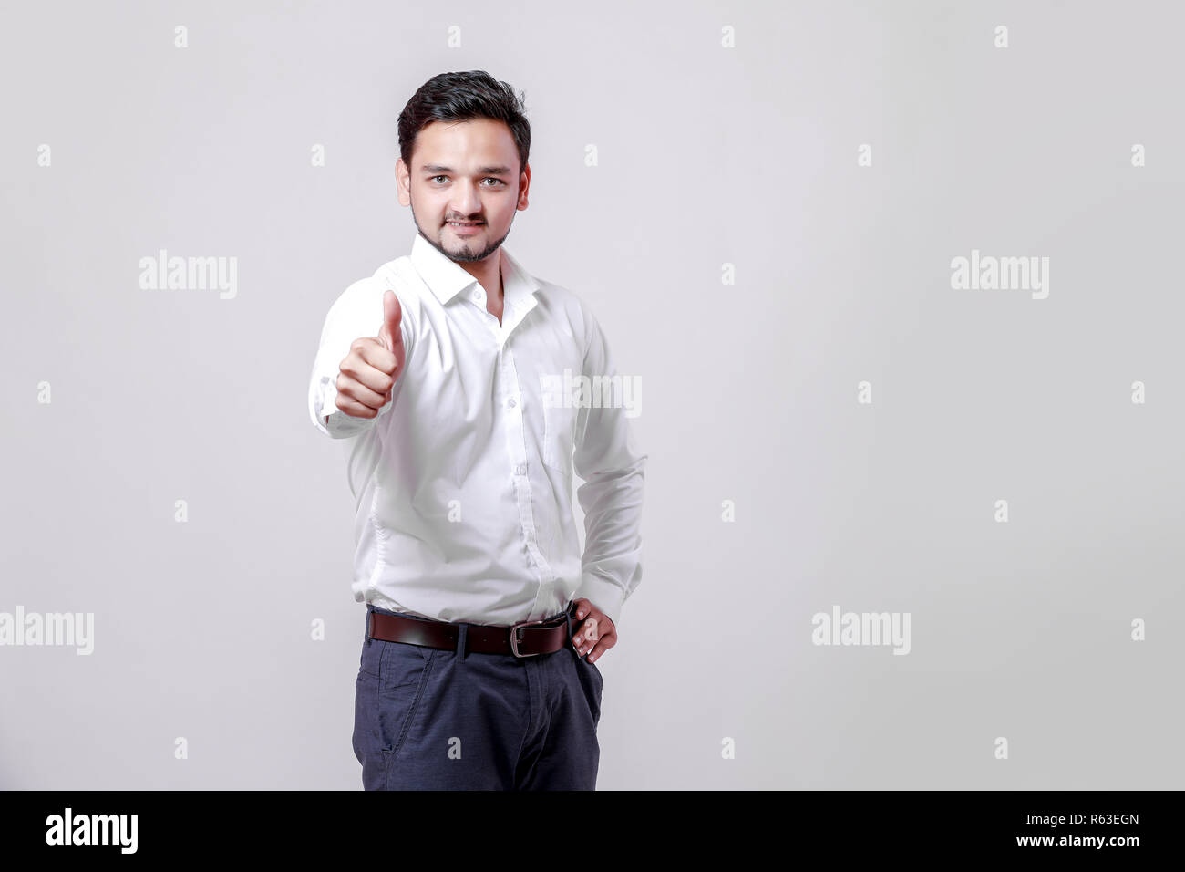 Junge Inder thump angezeigt Stockfoto