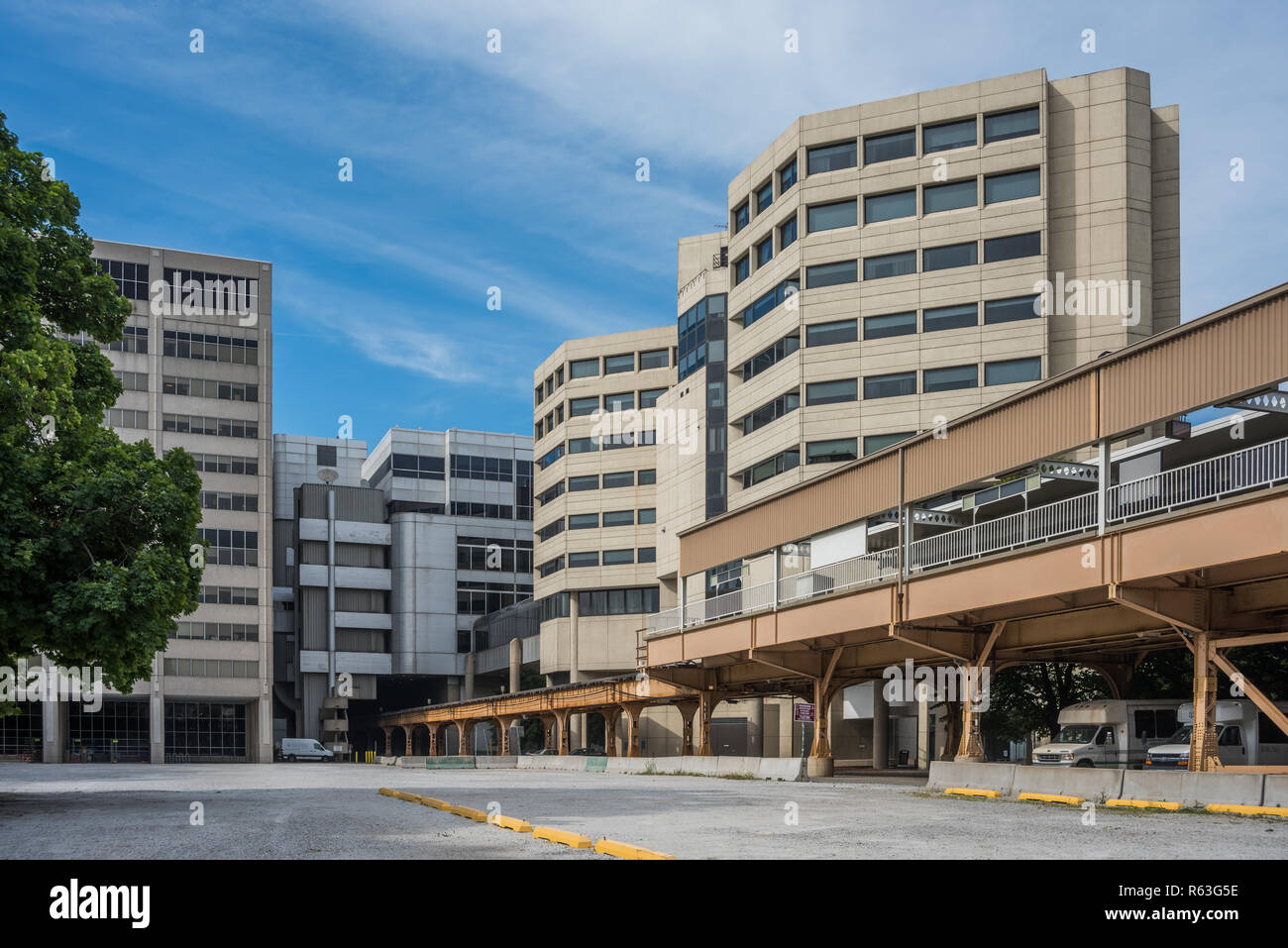 Die Außenansicht der Gebäude auf dem Campus der Universität von Illinois medial Stockfoto