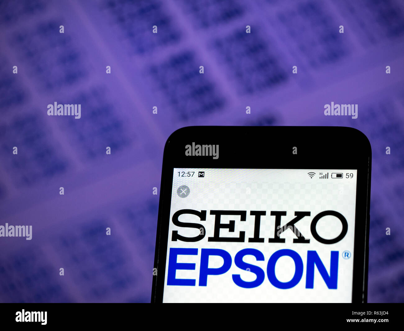 Die Seiko Epson Corporation Logo auf dem Smartphone angezeigt. Stockfoto
