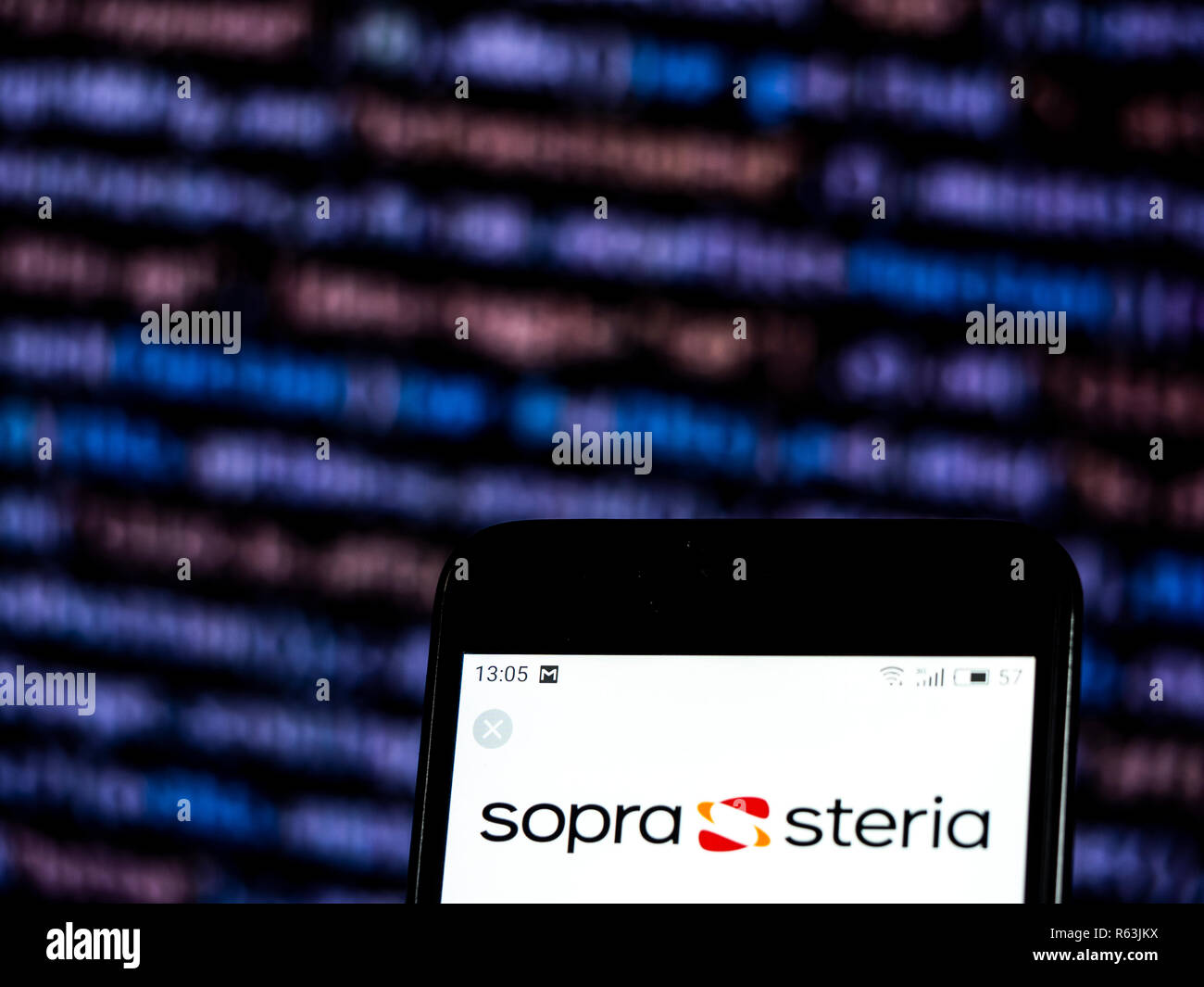 Sopra Steria Information Technology Consulting Company Logo auf dem Smartphone angezeigt. Stockfoto