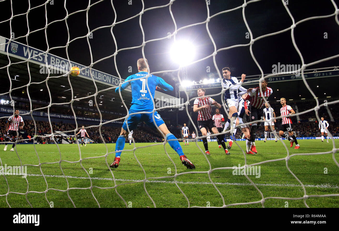 West Bromwich Albion von Hal Robson-Kanu (Zweiter von rechts) Staats- und Regierungschefs weit von dem Ziel, während der Skybet Championship Match in West Bromwich, West Bromwich. Stockfoto