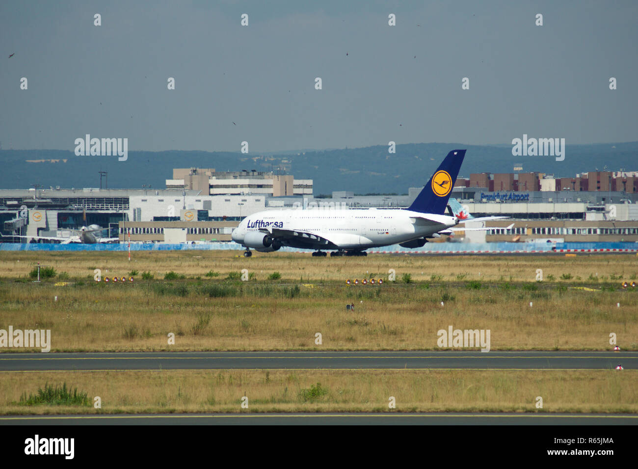 FRANKFURT, Deutschland - 09.Juni.2017: Lufthansa Airbus A380 MSN 66-D-aimf Flugzeug Abflug vom Flughafen. A380 ist das Flaggschiff der Lufthansas Flugzeug Flotte Stockfoto