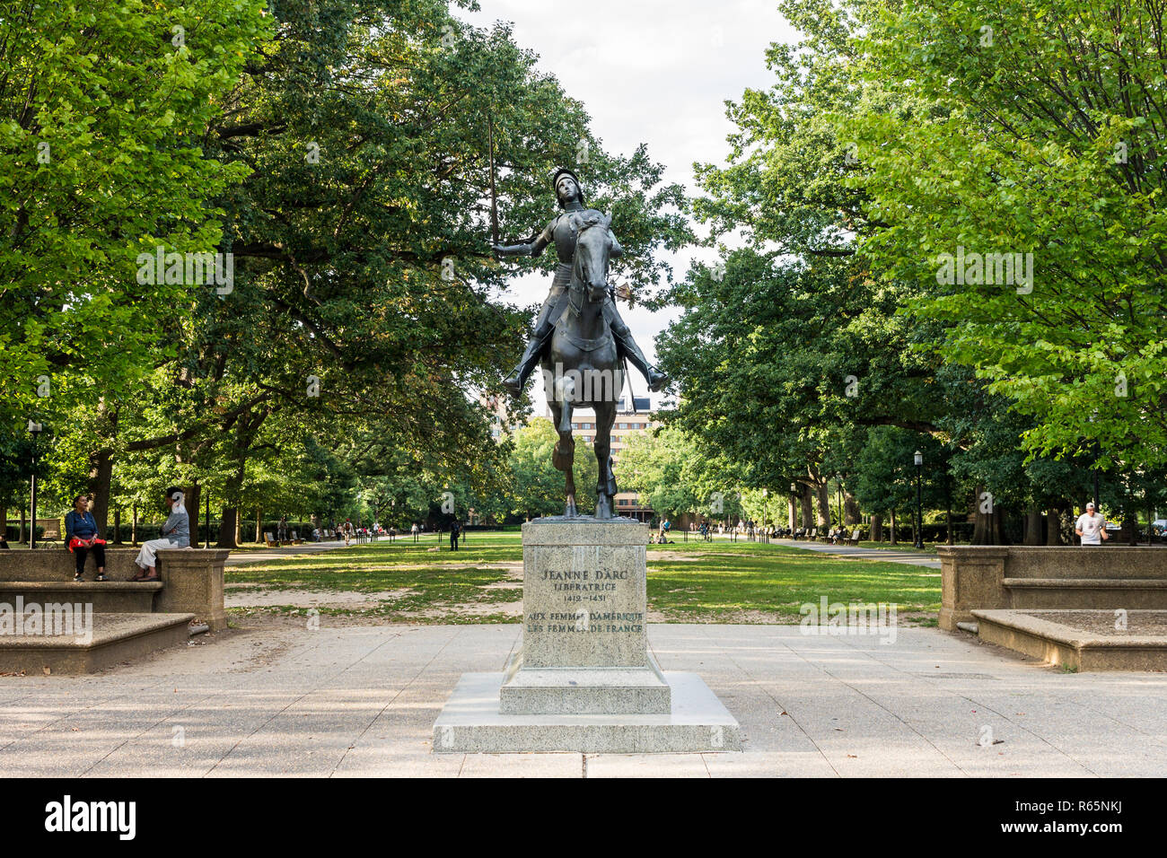 Washington, D.C. Reiterstandbild von Johanna von Orléans (Jeanne d'Arc), die von Paul Dubois und Meridian Hill Park Stockfoto