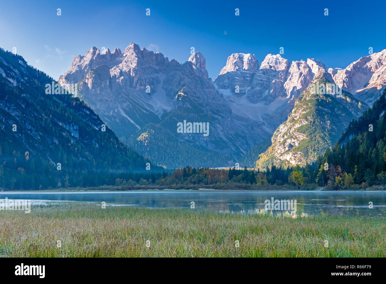 See Landro vor Monte Cristallo, Dolomiten, Südtirol Stockfoto
