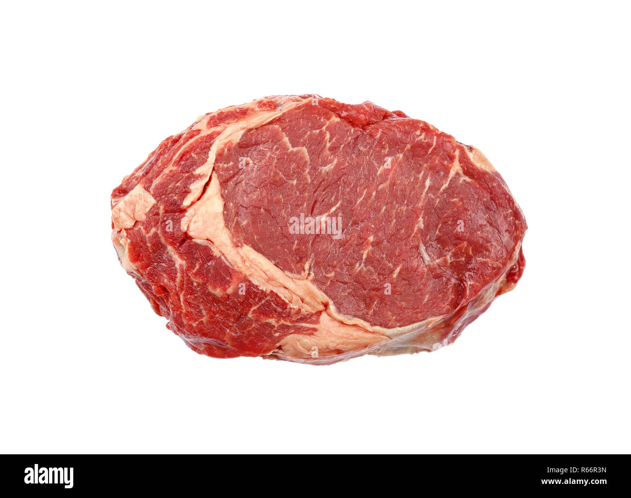 Nahaufnahme einer rohes Rindfleisch Steak auf Weiß isoliert Stockfoto