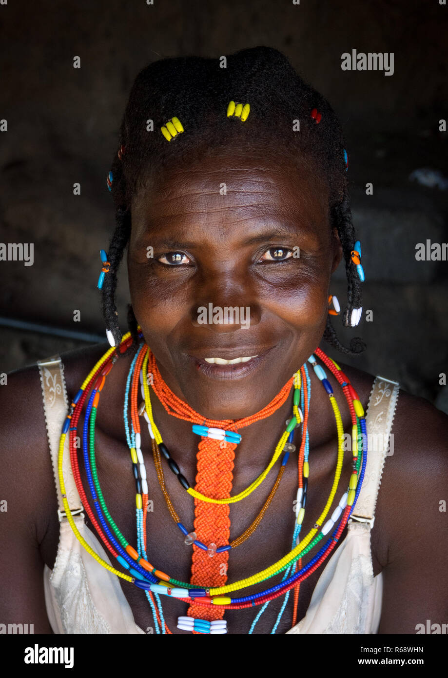 Porträt einer Frau, Mudimba Stamm Cunene Provinz, Cahama, Angola Stockfoto