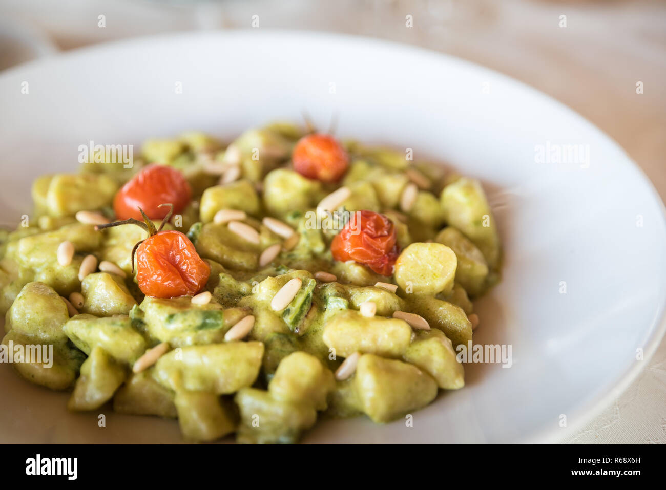 Hausgemachte Gnocchi ist eine italienische Pasta aus Kartoffeln gemacht Stockfoto