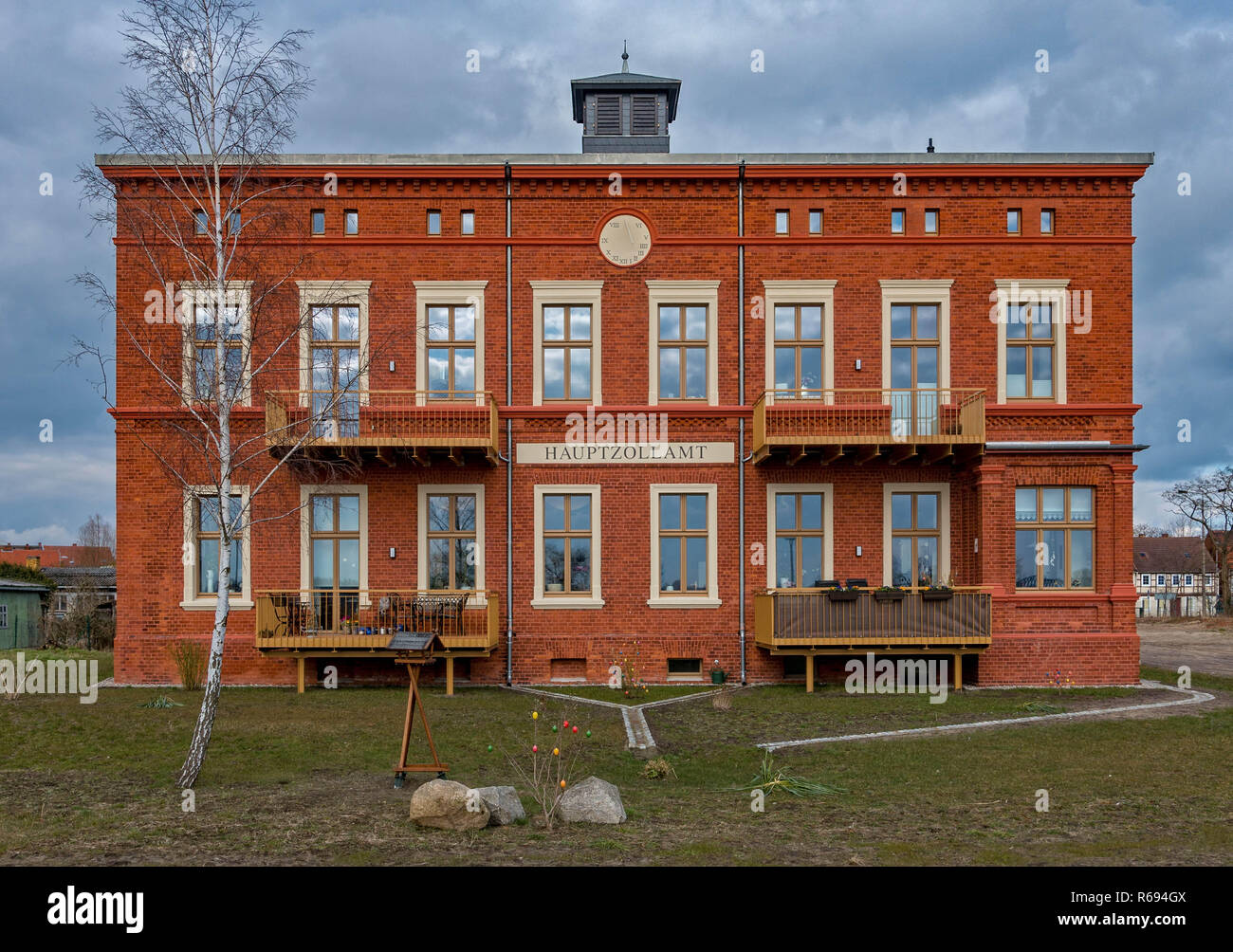 Hauptzollamt Umgewandelt In Wohnungen In Wittenberge Stockfotografie Alamy