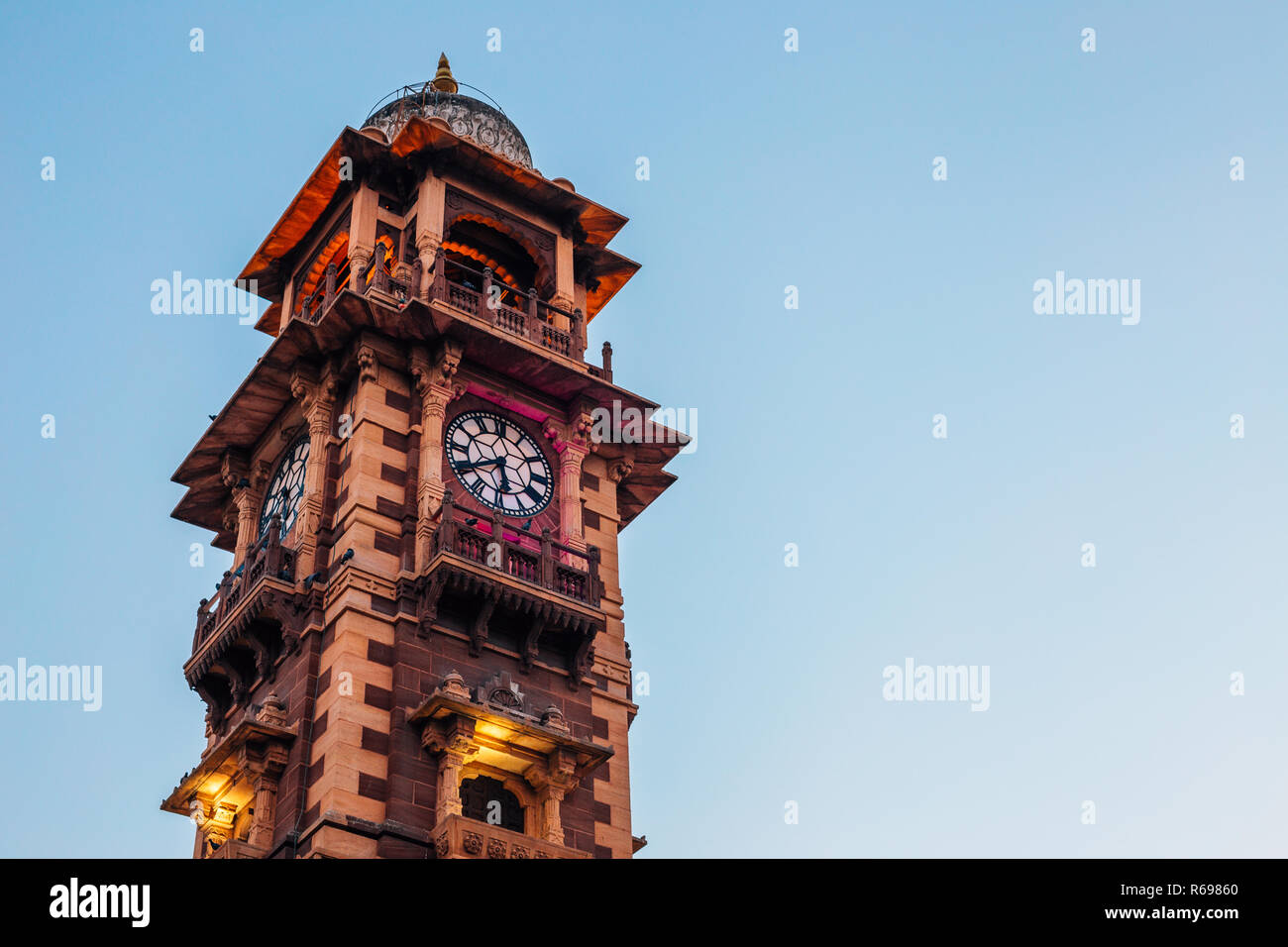 Clock Tower (ghanta Ghar) am Sardar Market in Jodhpur, Indien Stockfoto