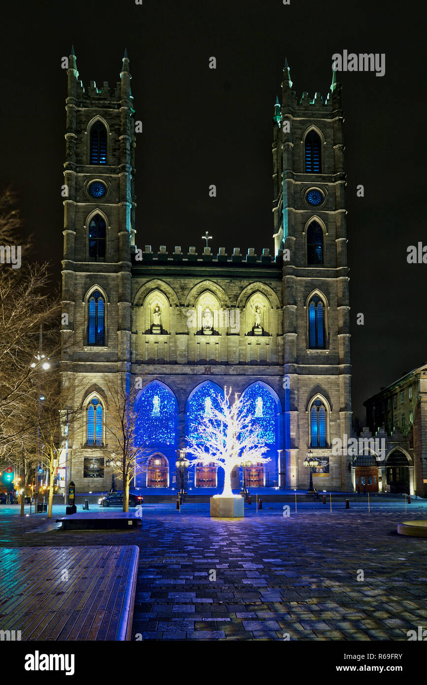 Montreal, Kanada, 3. Dezember, 2018. Notre-Dame-Basilika bei Nacht. Credit: Mario Beauregard/Alamy leben Nachrichten Stockfoto