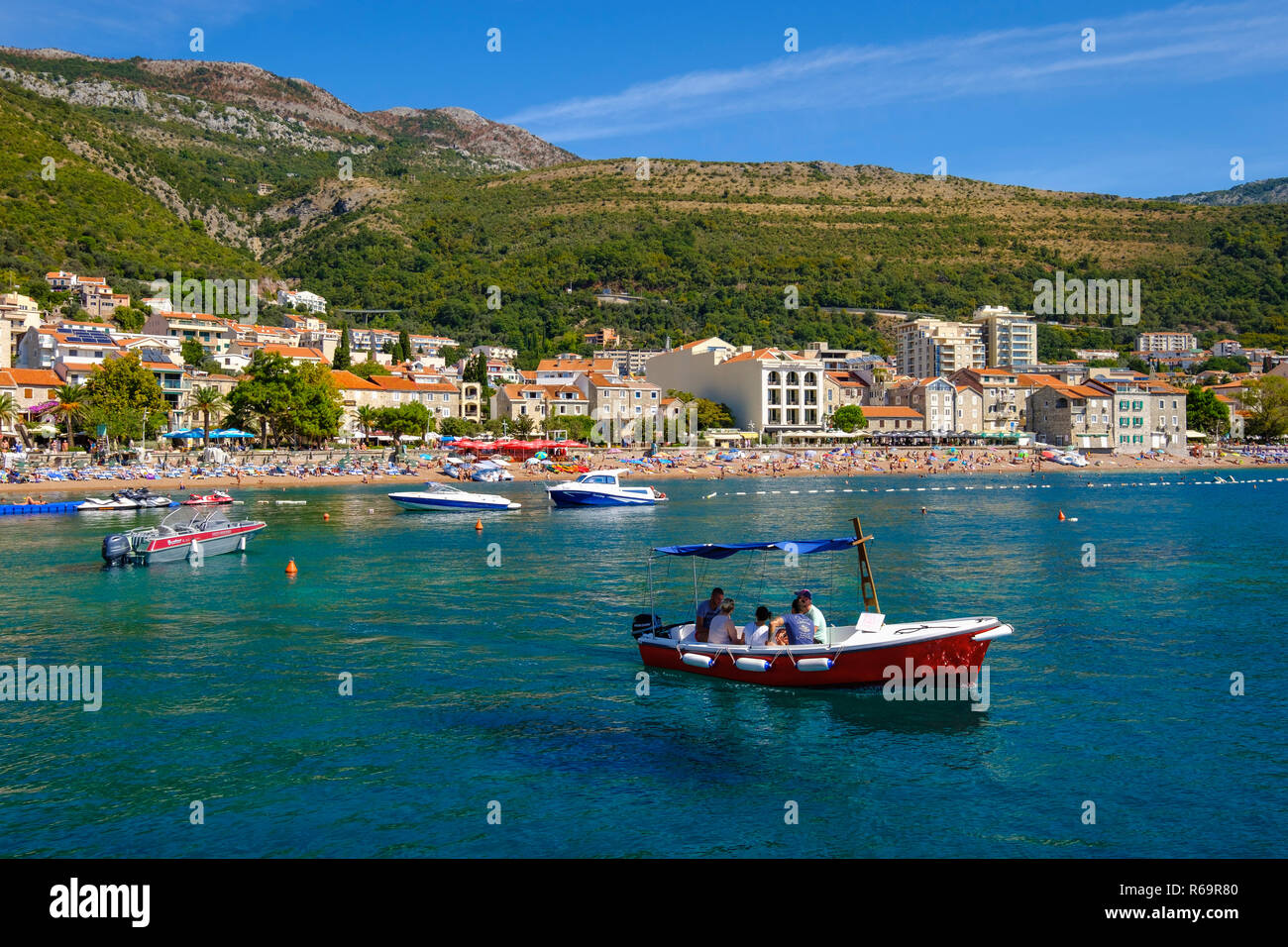 Blick auf Petrovac, in der Nähe von Budva, Adria, Montenegro Stockfoto