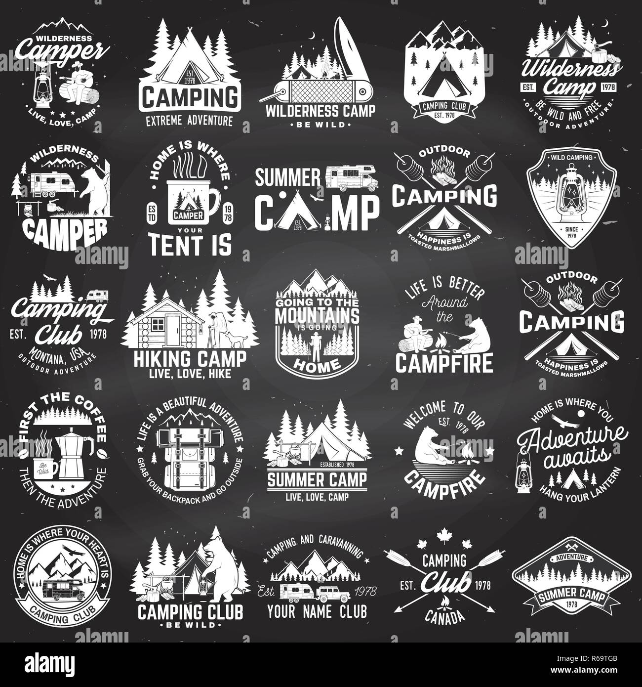 Sommer Camp. Vektor. Konzept für T-shirt oder Patch, Print, Stempel oder T-Stück. Vintage Typografie Design mit rv Trailer, camping Zelt, Lagerfeuer, Bär, Kaffeemaschine, Taschenmesser und Wald Silhouette. Stock Vektor Sommer Camp. Vektor. Konzept für T-shirt oder Patch, Print, Stempel oder T-Stück. Vintage Typografie Design mit rv Trailer, camping Zelt, Lagerfeuer, Bär, Kaffeemaschine, Taschenmesser und Wald Silhouette. Stock Vektor
