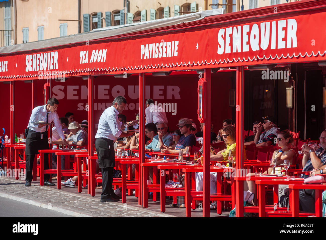 Café Senequier, Saint-Tropez, Var, Provence-Alpes-Cote d'Azur, Frankreich, Europa Stockfoto