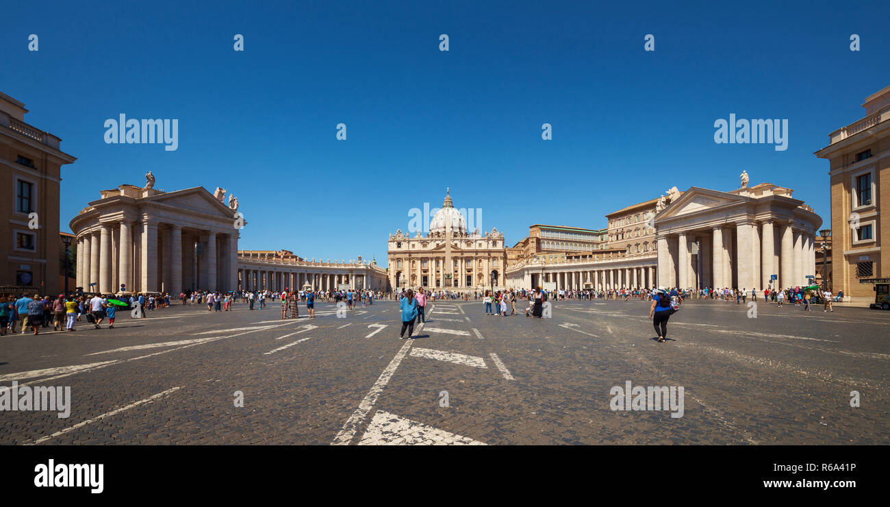 St. Peter's Basilica and Square, Vatikan, Rom, Italien Stockfoto
