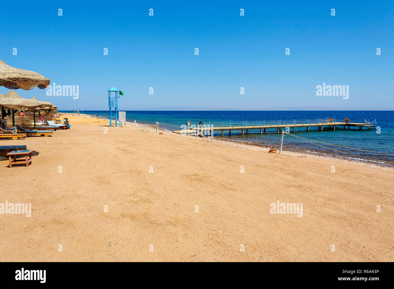 Dahab, eine kleine Stadt an der Südostküste der Halbinsel Sinai in Ägypten, ca. 80 km nordöstlich von Sharm el-Sheikh Resort, South Sinai, Ägypten, April Stockfoto