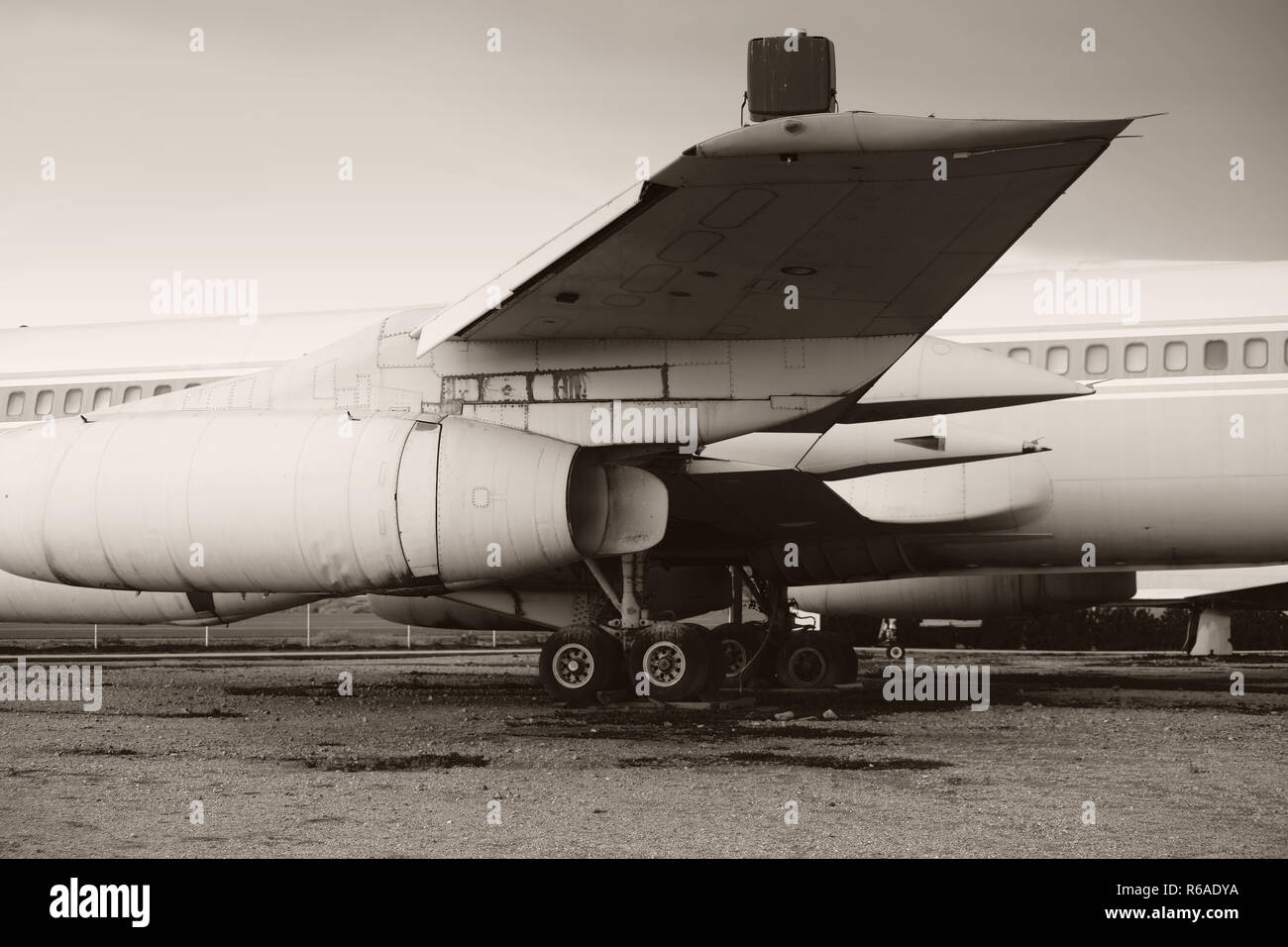 Altes Flugzeug-Seitenansicht Stockfoto