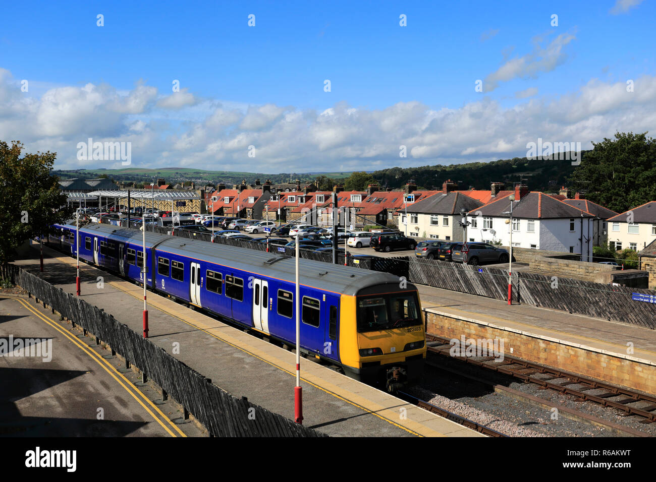 322483 U-Bahnen, Ilkley Bahnhof, Ilkley, West Yorkshire, England, Großbritannien Stockfoto