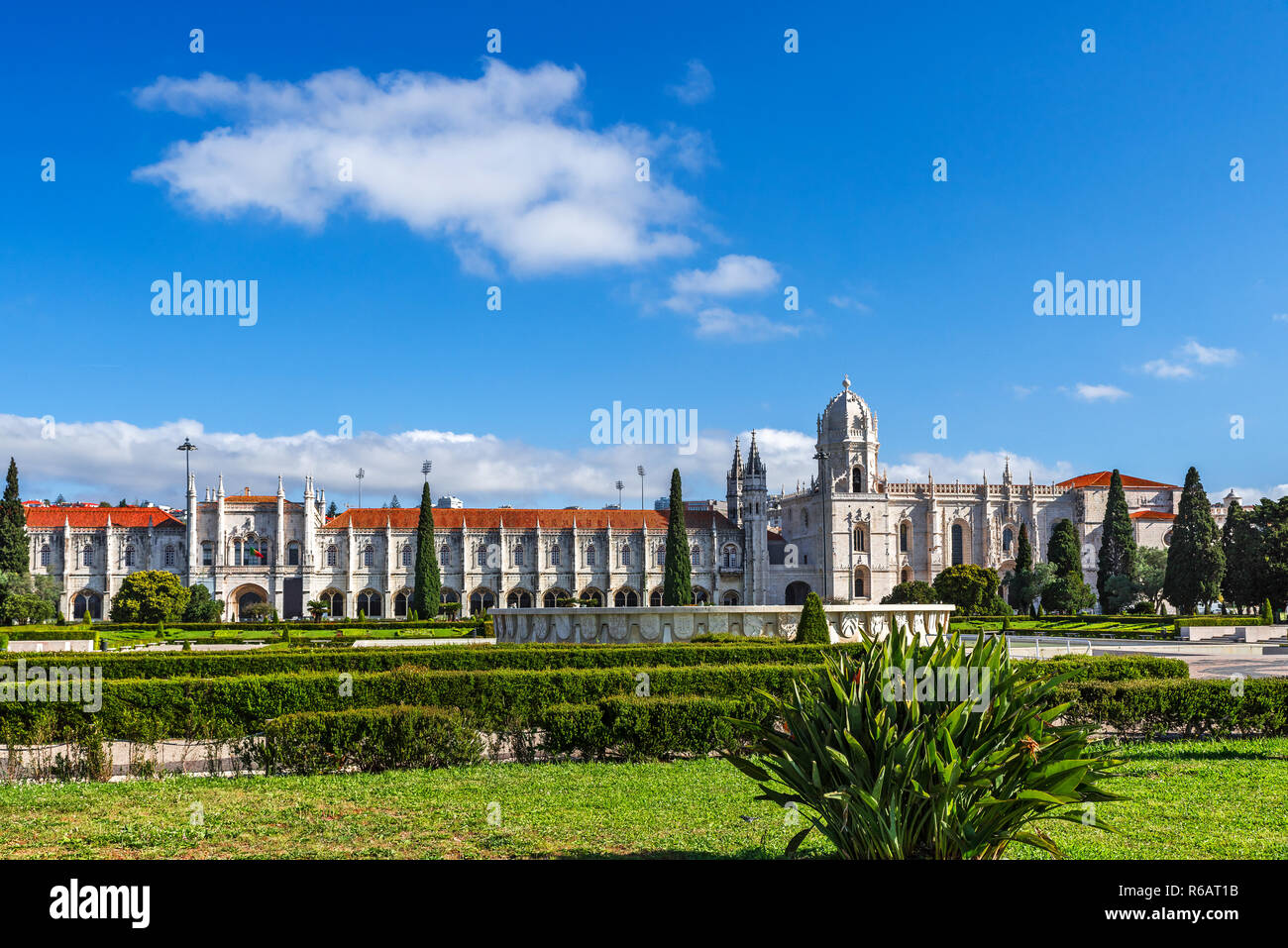 Kloster Jeronimos oder Hieronymites Kloster ist in Belém in Lissabon, Portugal. Reiseziel entfernt Stockfoto