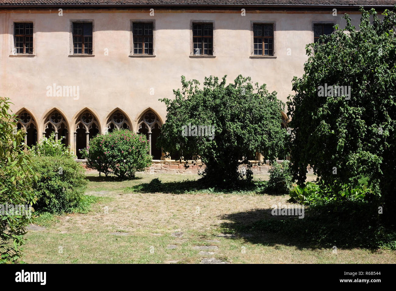 Der UNTERLINDEN. MUSEUM UNTERLINDEN. COLMAR Stockfoto