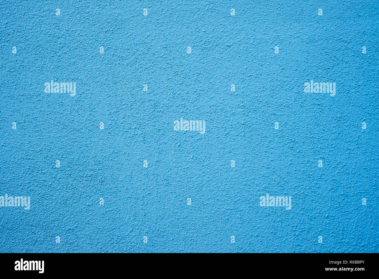 Wand aus Beton, mit blauem Anstrich Stockfoto