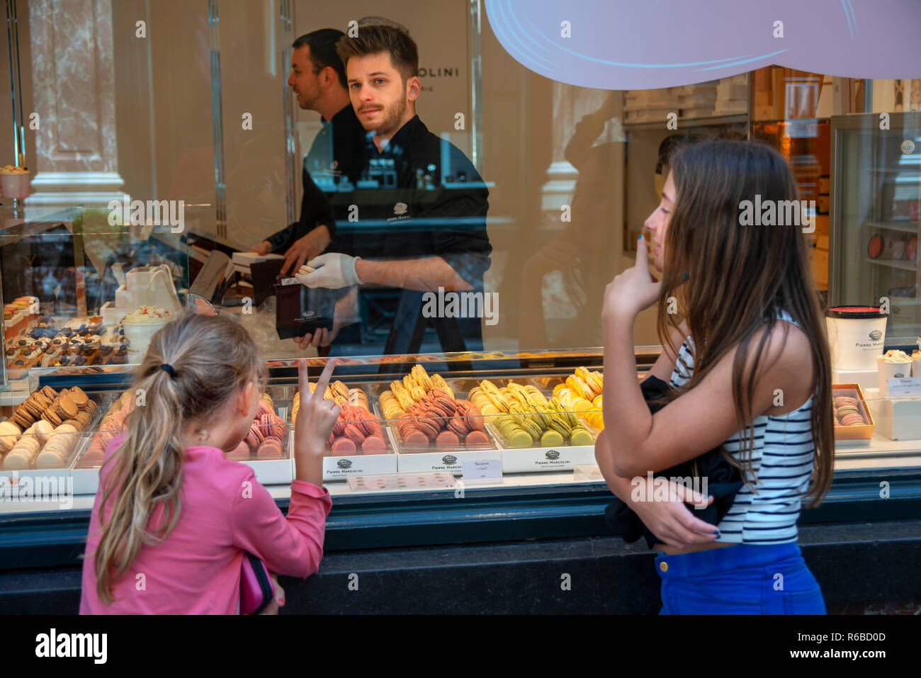 Pierre Marcolini chocolaterie Shop in den Galeries Royales in Brüssel, Belgien Stockfoto