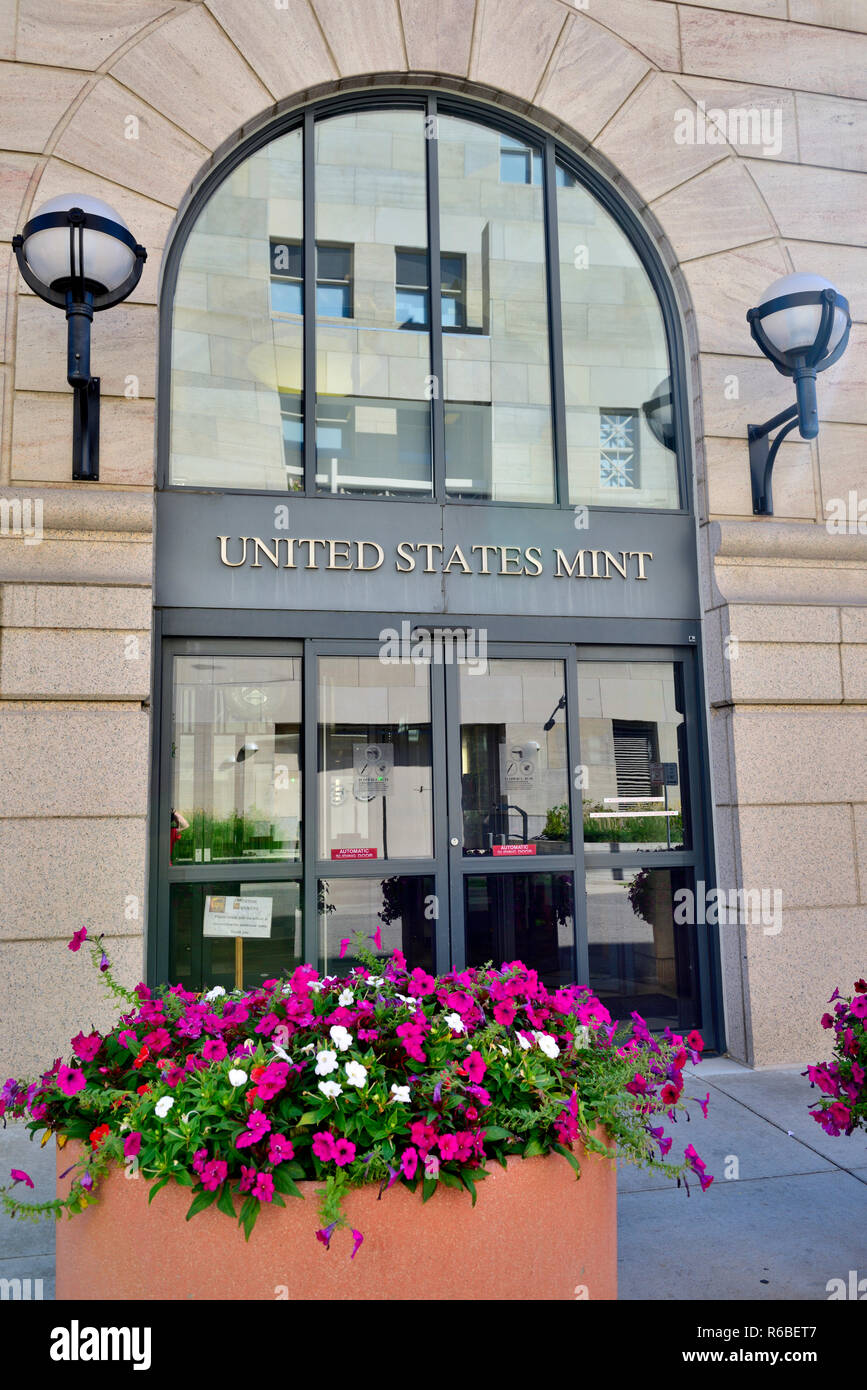 United States Mint, US Mint, Gebäude, Tür, das Finanzministerium, Denver, Colorado, USA Stockfoto