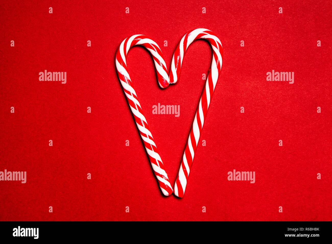 Leuchtend rote Papier Hintergrund Textur Stockfoto