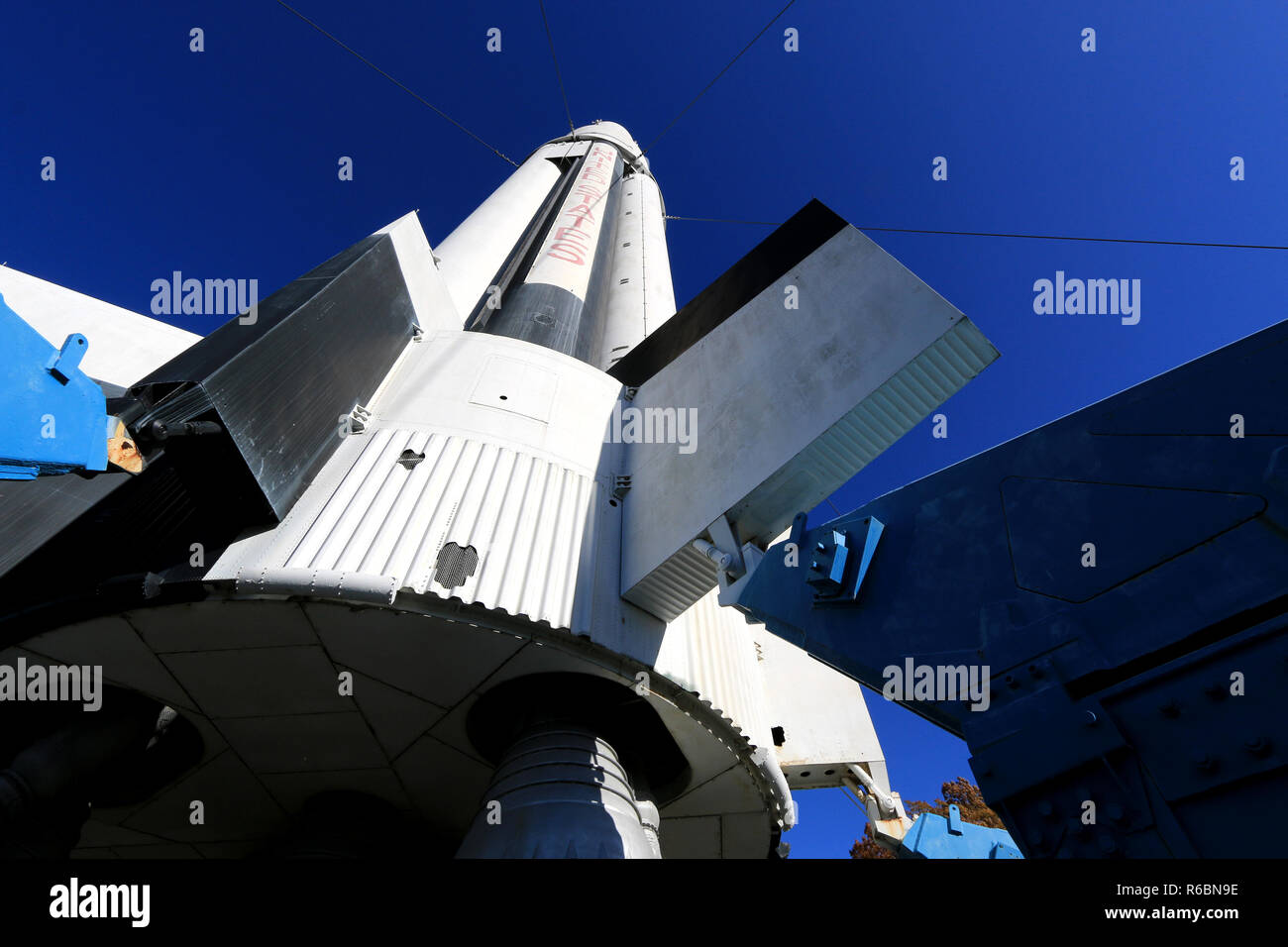 Vertikale stehende Saturn ich Block-II-Rakete an der Rocket Park des US-Space und Rocket Center in Huntsville, AL, USA Stockfoto