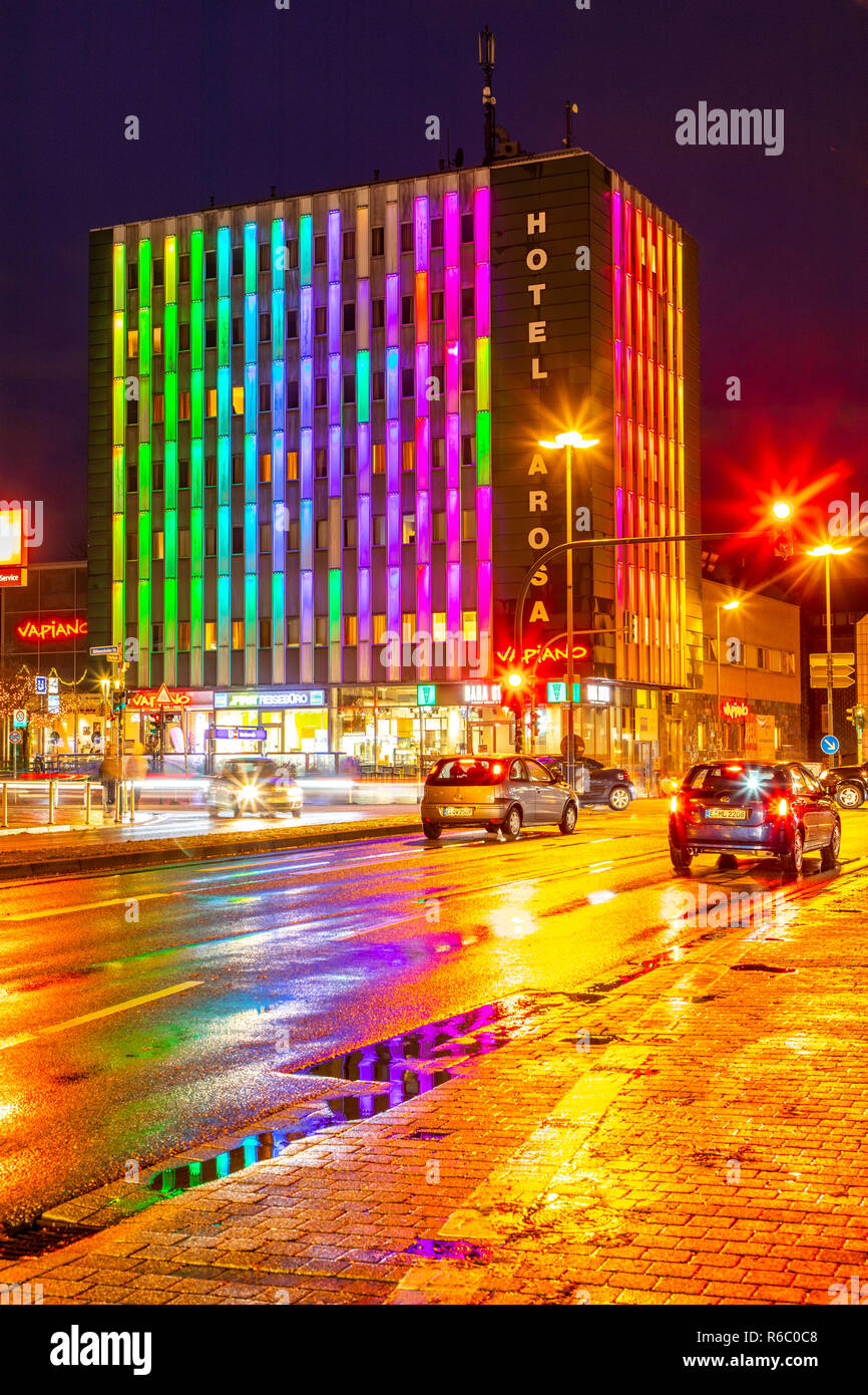 Novum Hotel Arosa Essen, mit LED-beleuchtete Fassade, in Essen Rüttenscheid, Stockfoto