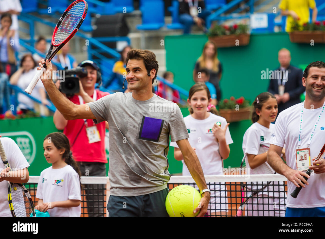 Roger Federer an Garanti Koza, Istanbul in der Türkei 2015. Spielen auf Sandplatz Tennis. Stockfoto