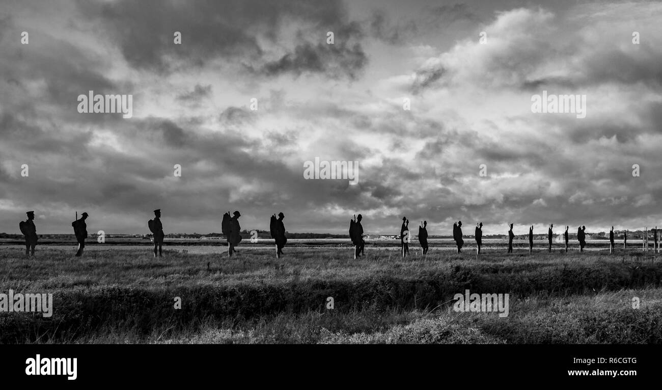 Panorama der Denkmal für die Gefallenen des Zweiten Weltkriegs 1 Mersea Island Essex Stockfoto