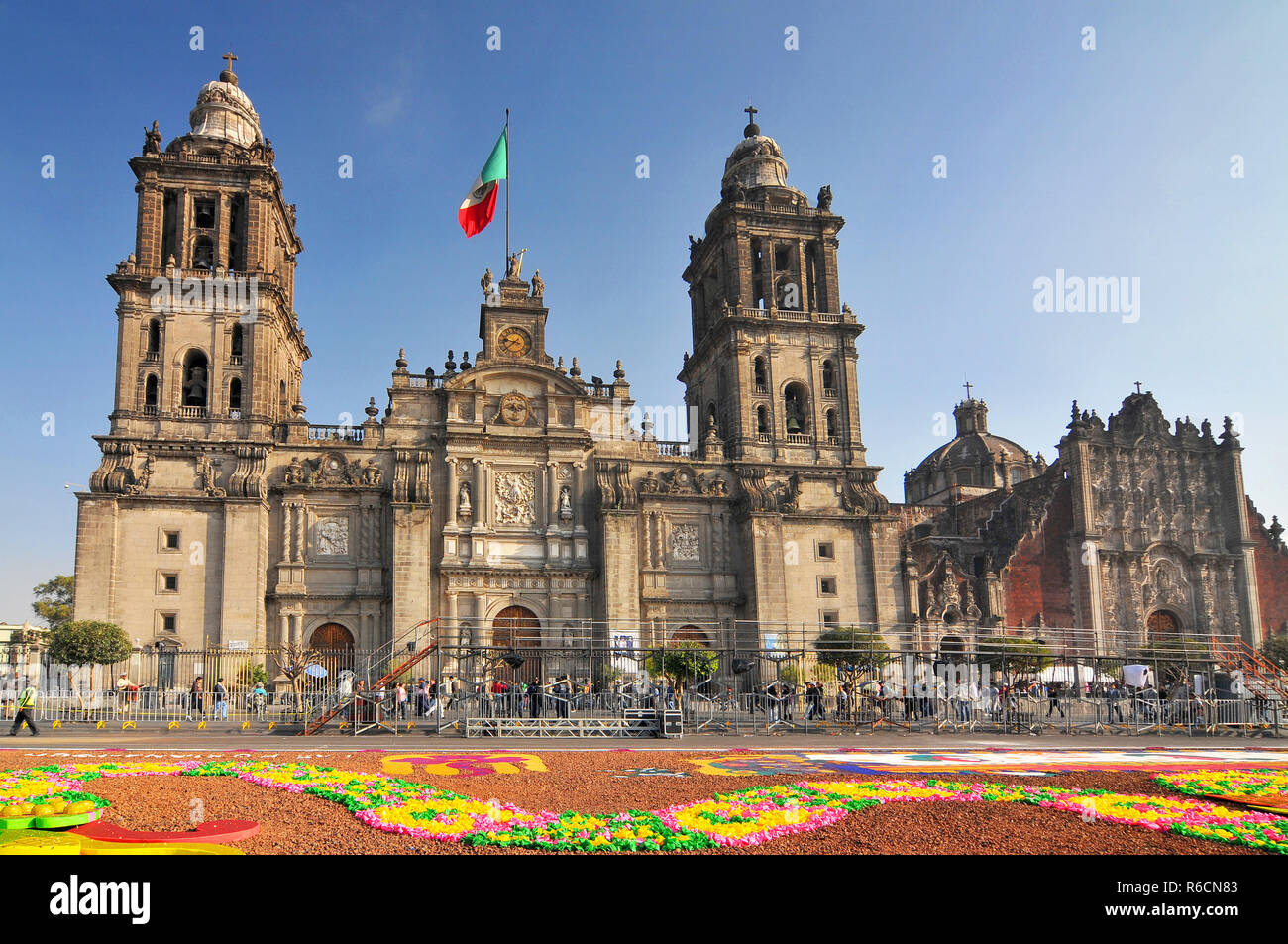 Der Metropolitan Kathedrale Mariä Himmelfahrt der Maria von Mexiko City, die größte und älteste Kathedrale in Amerika und Sitz des römisch-katholischen EIN Stockfoto