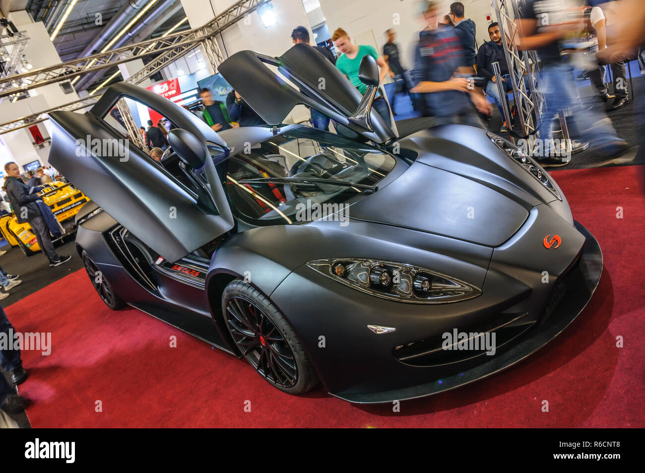 FRANKFURT - Sept. 2015: SIN R1 GT auf der IAA International Motor Show vorgestellt am 20. September 2015 in Frankfurt am Main, Deutschland Stockfoto