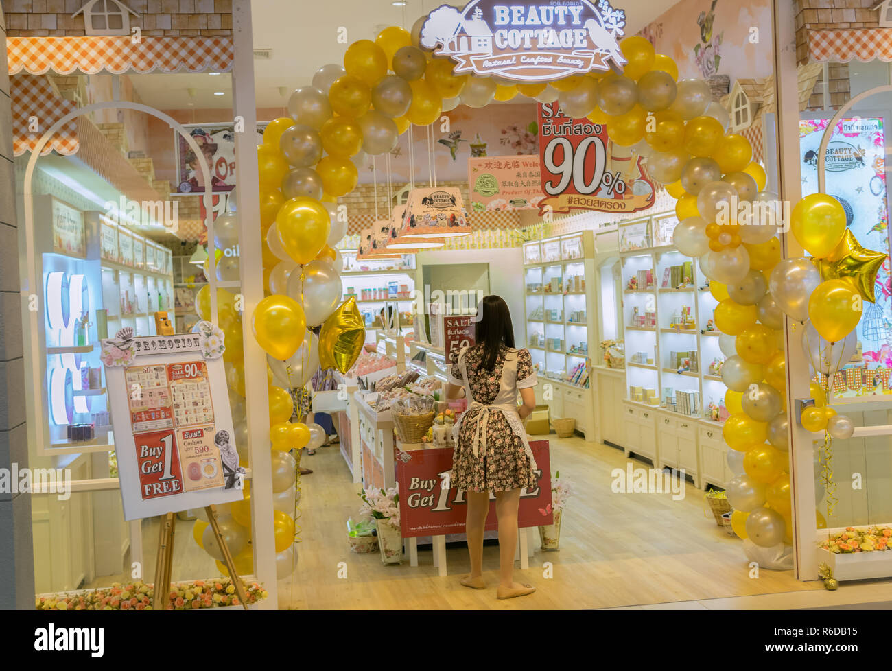 PATTAYA, THAILAND - Oktober 19,2018: Stift 21 In diesem Shop können Sie kaufen Produkte zur Schönheitspflege für Haut und Haar. Der große, moderne Shopping Mall ist in der zweiten Ro Stockfoto