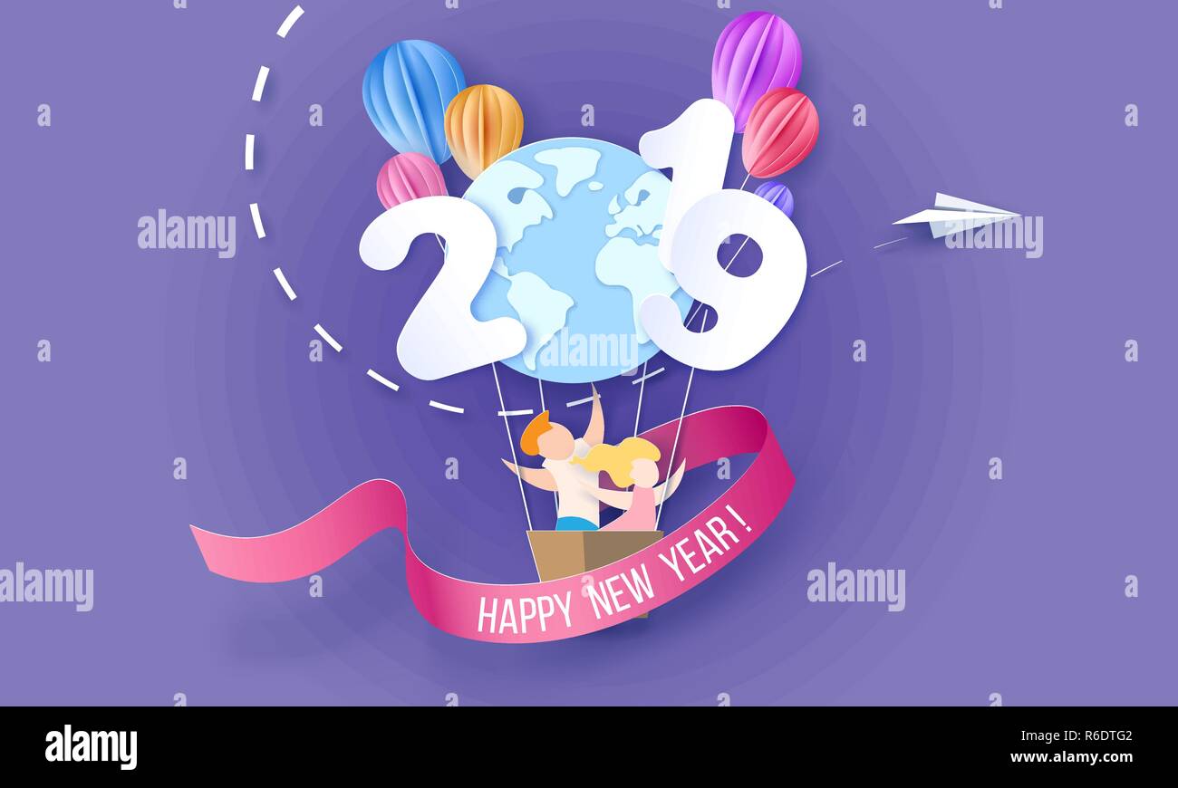 2019 Neues Jahr design Karte mit Kindern mit Ballons auf und blauer Himmel. Vektor Papier art Illustration. Papier geschnitten und Handwerk Stil. Stock Vektor