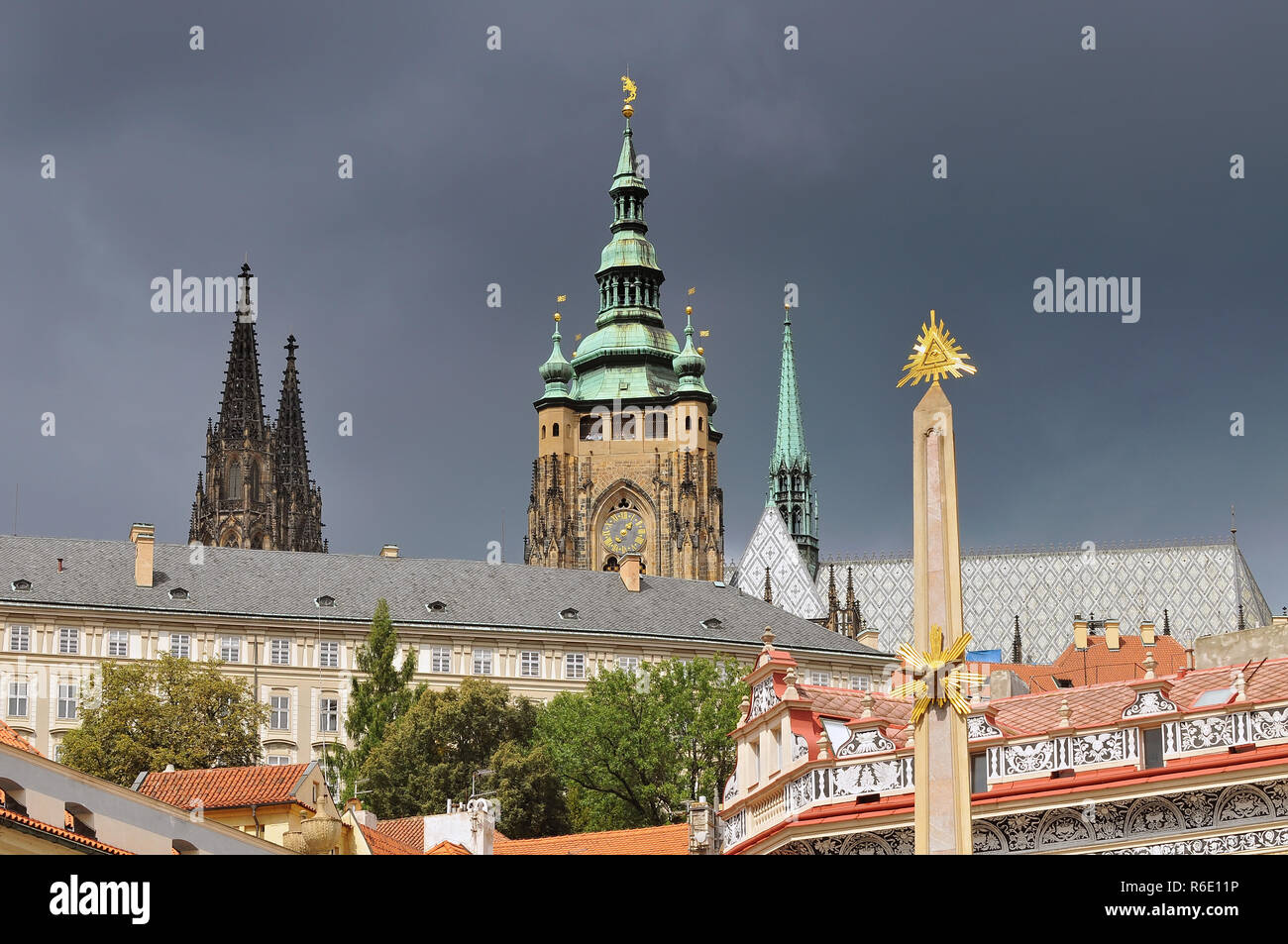 Die Prager Burg, die größte Burg der Welt Komplexe Stockfoto