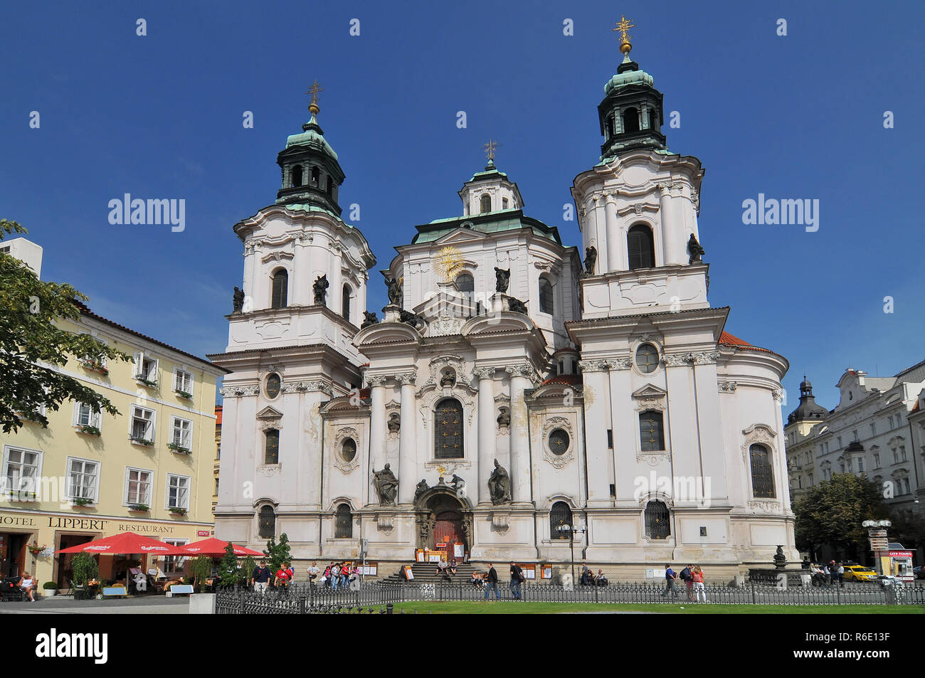 Kirche von St. Nikolaus in Old Town Square, Prag Stockfoto