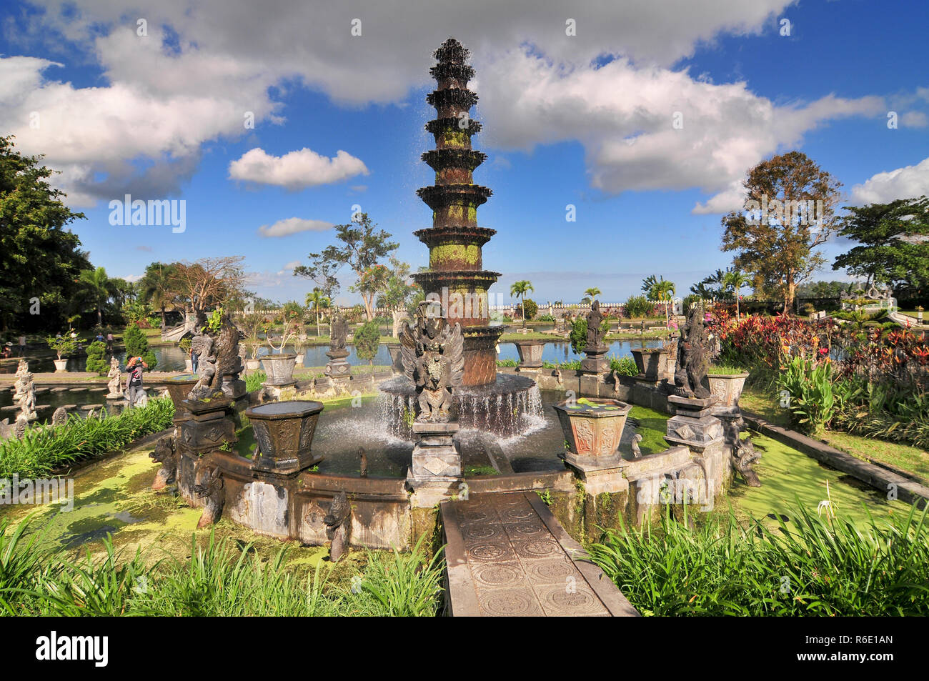 Großen Brunnen Wasser in Royal Palace und Pools Tirthagangga, Bali Stockfoto