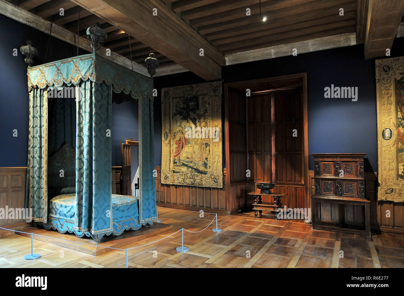 Innenraum Des Chateau D Azay Le Rideau Es Ist Eines Der Fruhesten Franzosischen Renaissance Schlosser Und Liste Als Weltkulturerbe Der Unesco Stockfotografie Alamy Innenraum Des Chateau D Azay Le Rideau Es Ist Eines Der Fruhesten Franzosischen Renaissance Schlosser Und Liste Als Weltkulturerbe Der Unesco Stockfotografie Alamy