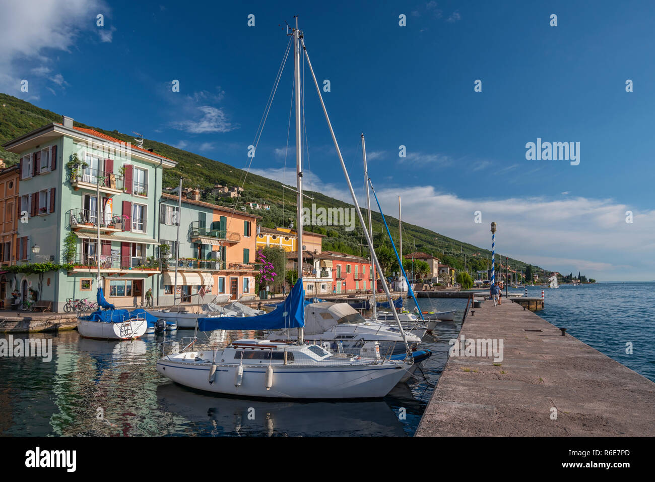 Hafen von Castelletto di Brenzone, Gardasee, Venetien Italien Stockfoto
