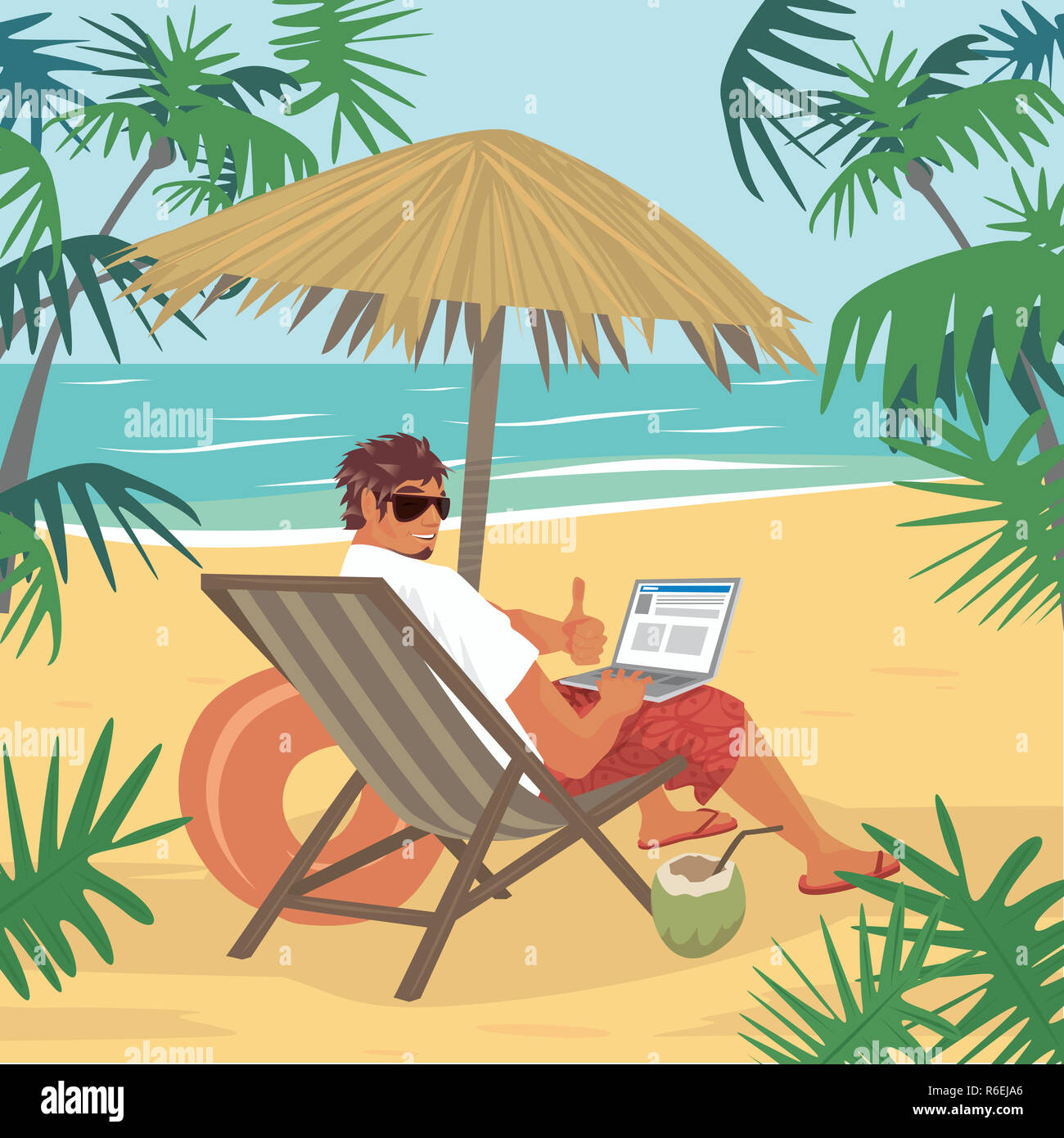 Glücklich Mann sitzt mit Laptop am Strand Stockfoto