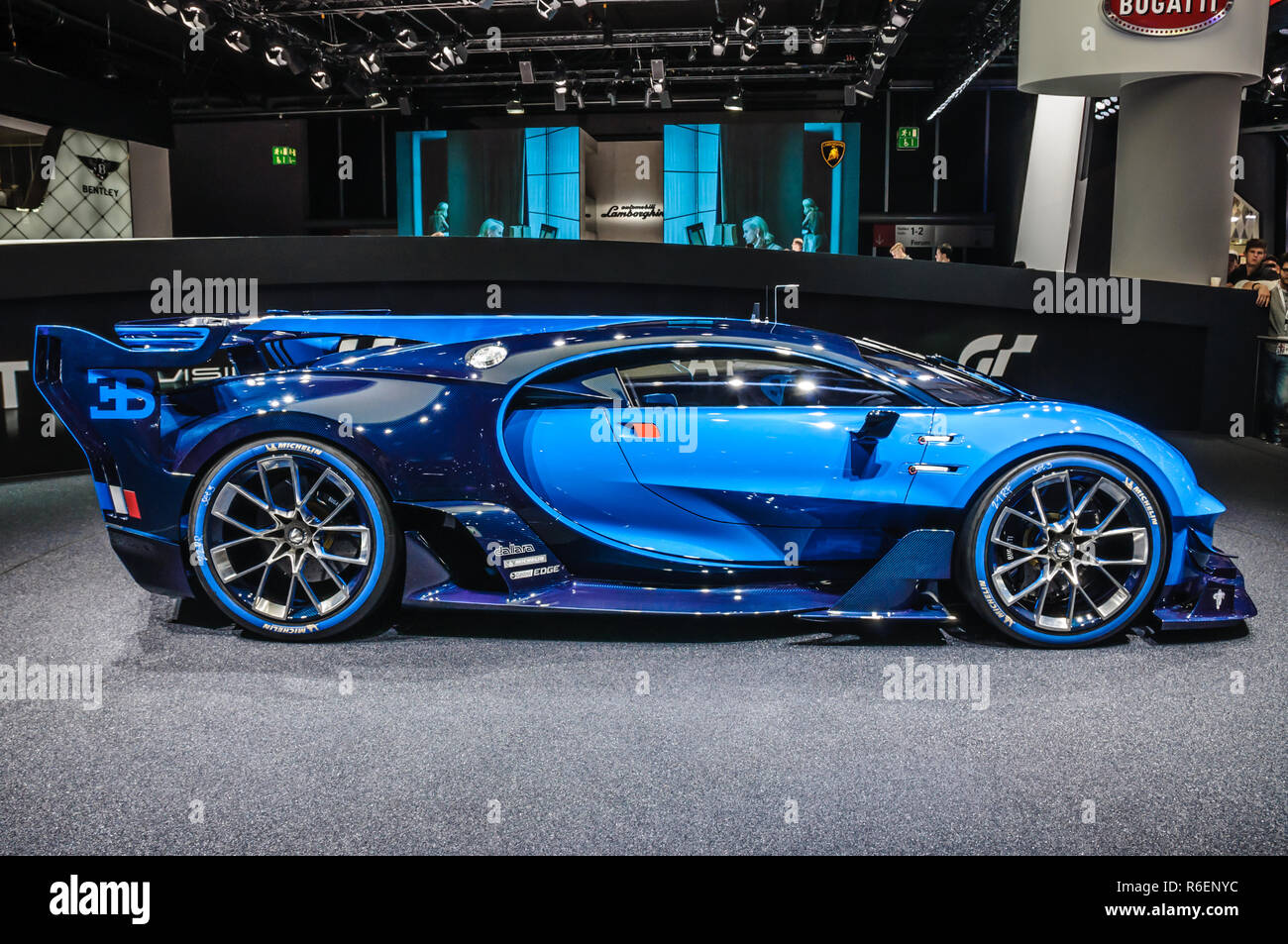 FRANKFURT - Sept. 2015: Bugatti Chiron Vision Gran Turismo auf der IAA International Motor Show am 20. September vorgelegt, 2015 in Frankfurt am Main, Deutschland Stockfoto