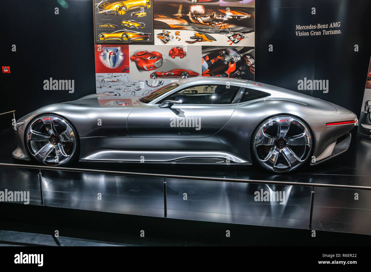 Mercedes Benz Amg Vision Gt Stockfotos Und Bilder Kaufen Alamy