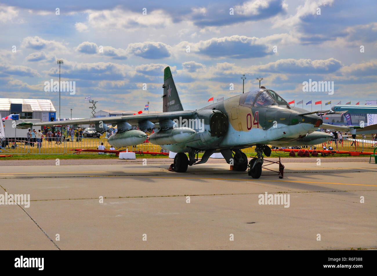 Moskau, Russland - 23 AUG 2015: Attack Flugzeuge Su-25 Frogfoot MAKS-2015 auf der 12. internationalen Luft- und Raumfahrtmesse am 28. August 2015 präsentiert Stockfoto