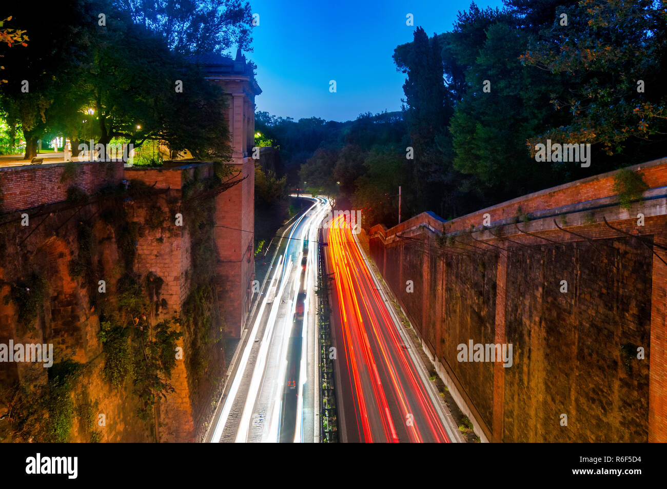Blick auf die Viale del Muro Torto aus der Terraza Del Pincio, Rom Italien Stockfoto