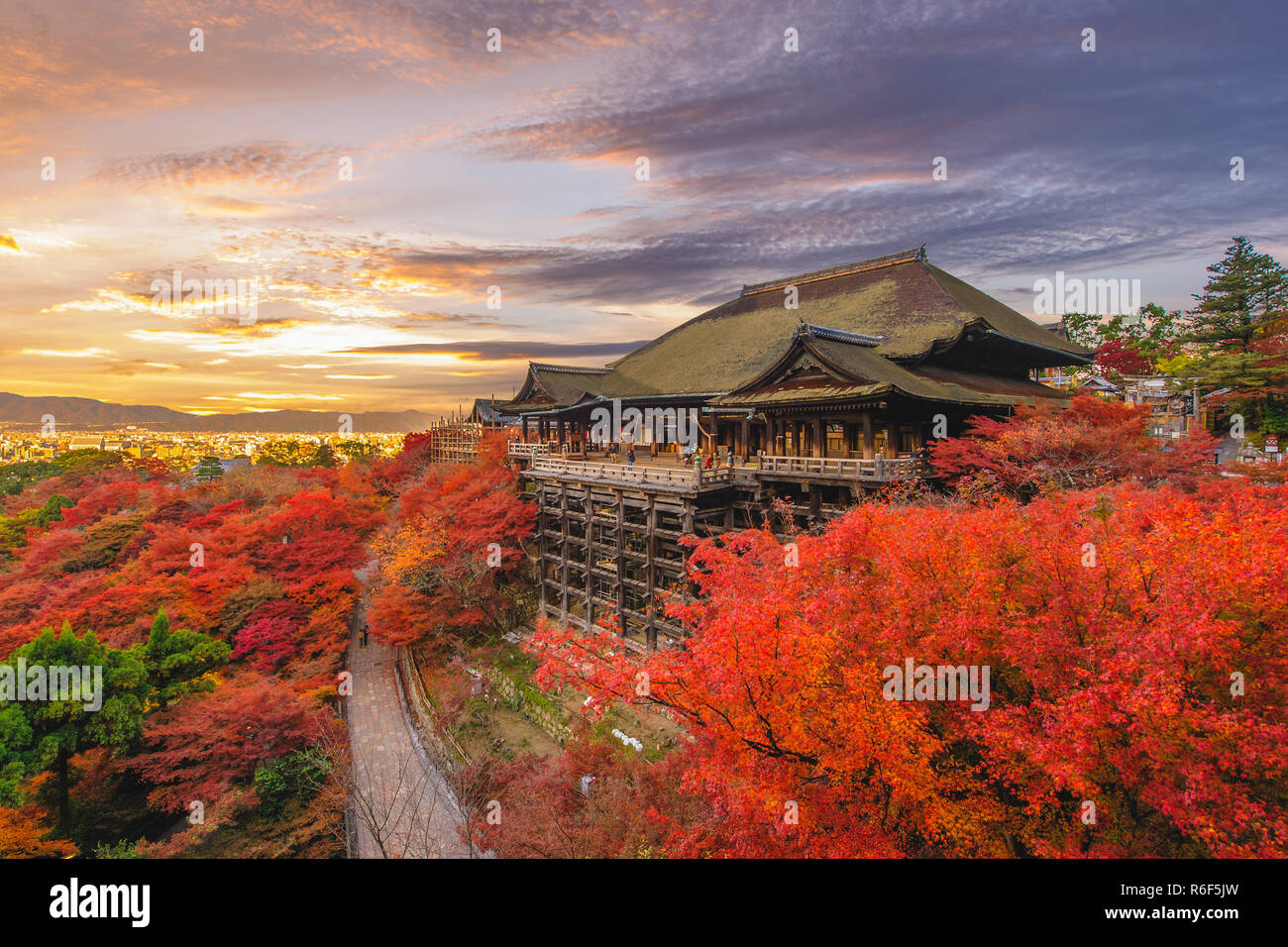 Kiyomizu-dera Phase in Kyoto, Japan im Herbst Stockfoto
